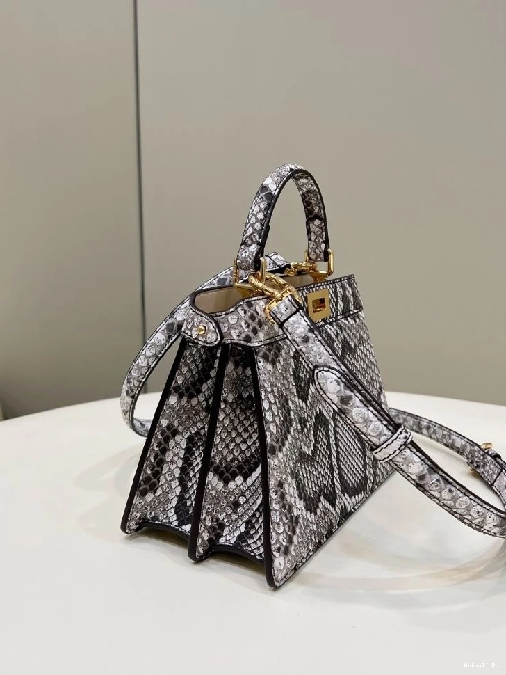 Fendi Unique Bags Peekaboo 57693 0728